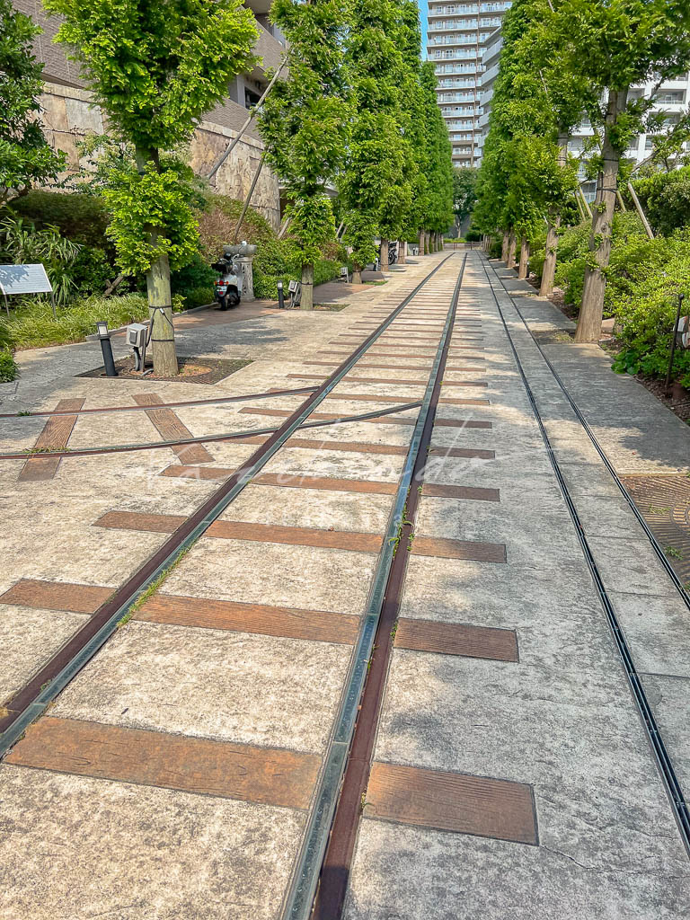 ロイヤルパークスタワー南千住　線路跡
